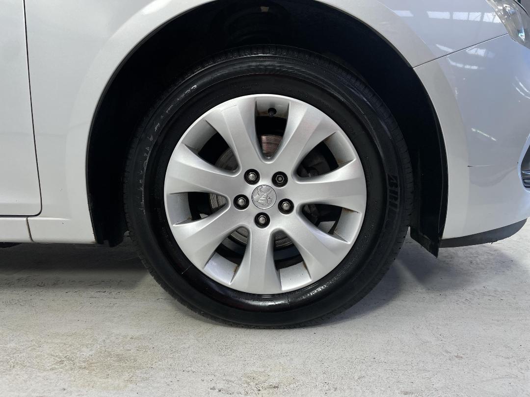 Photo '9' of Holden Cruze Photo '9' of Holden Cruze