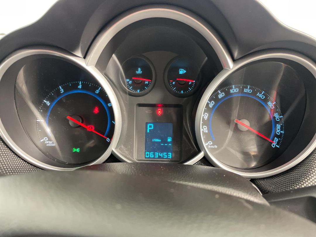 Photo '21' of Holden Cruze Photo '21' of Holden Cruze