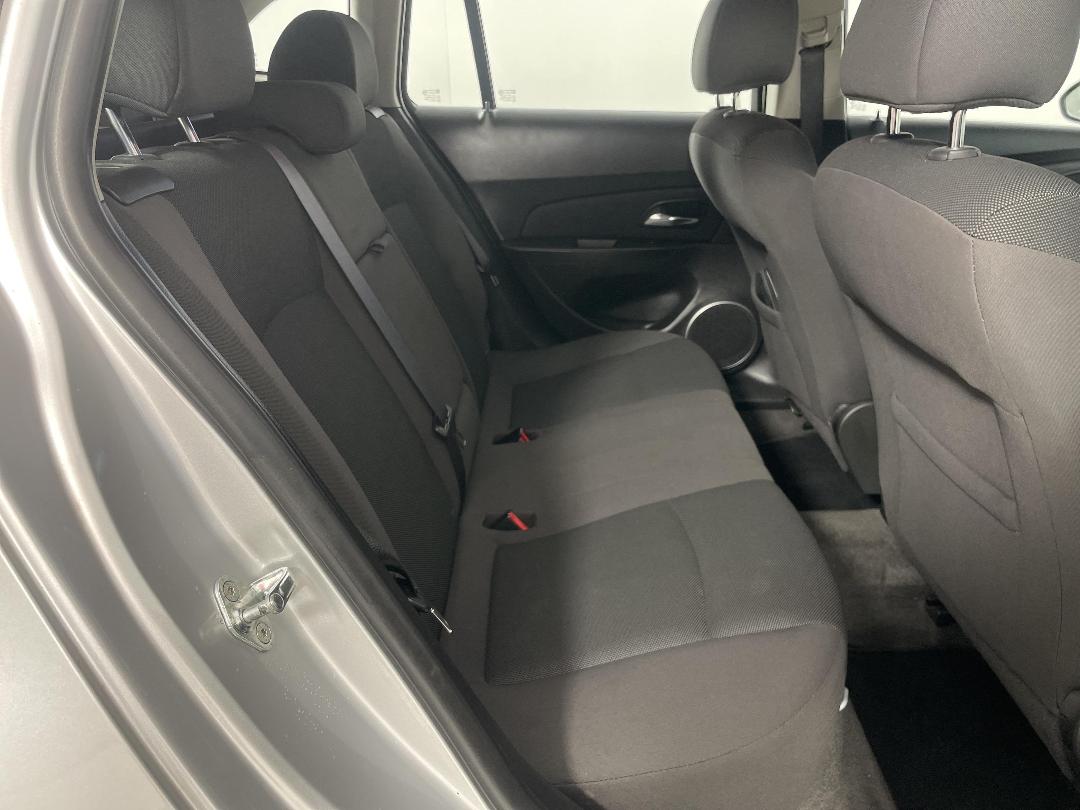 Photo '20' of Holden Cruze Photo '20' of Holden Cruze