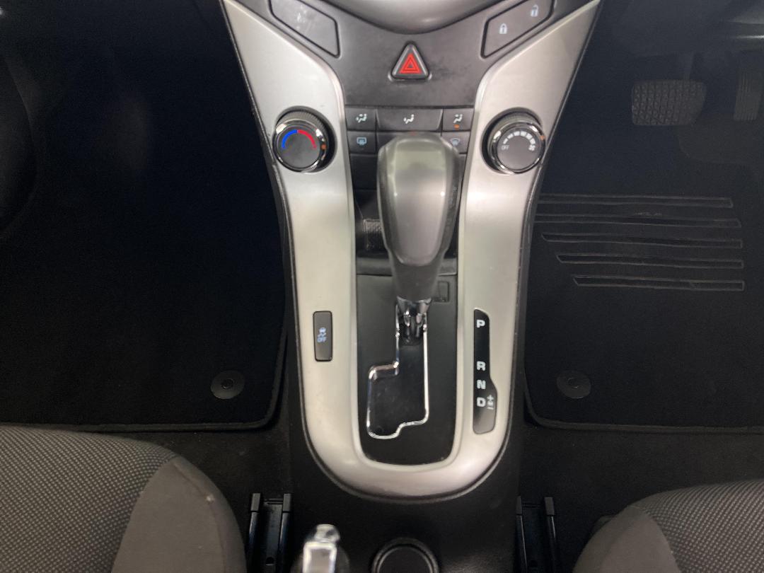 Photo '18' of Holden Cruze Photo '18' of Holden Cruze