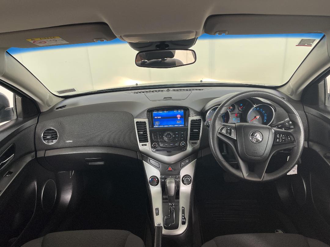 Photo '17' of Holden Cruze Photo '17' of Holden Cruze