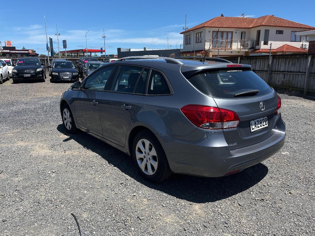 Photo '7' of Holden Cruze CD