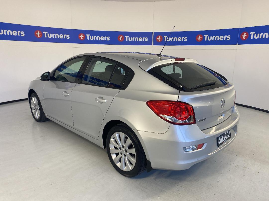 Photo '5' of Holden Cruze