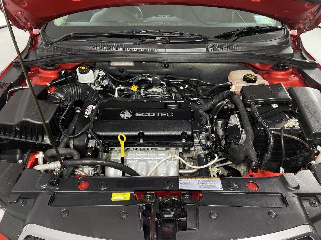 Photo '13' of Holden Cruze