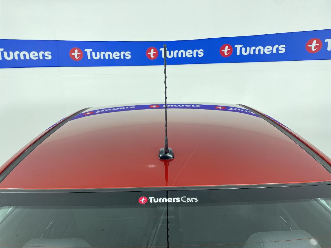 Photo '28' of Holden Cruze