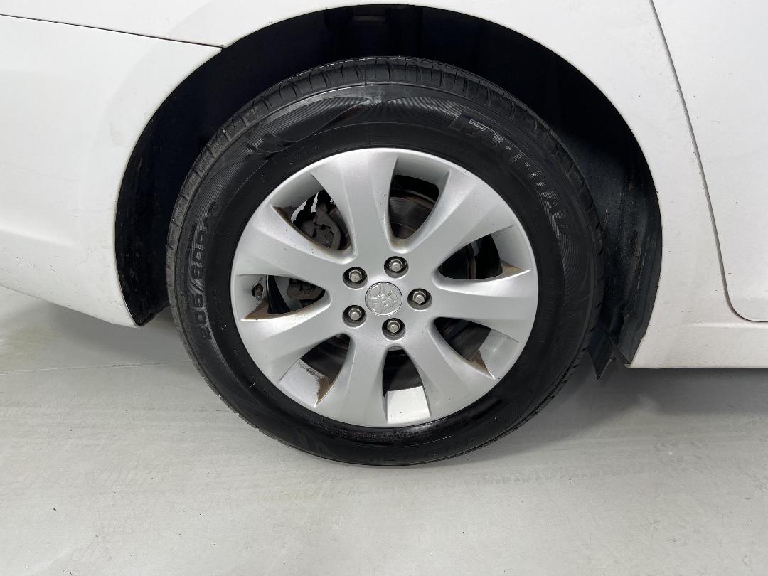 Photo '12' of Holden Cruze