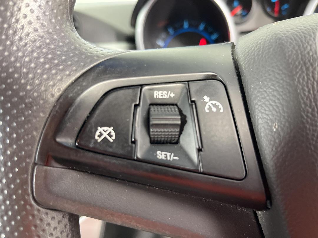 Photo '25' of Holden Cruze