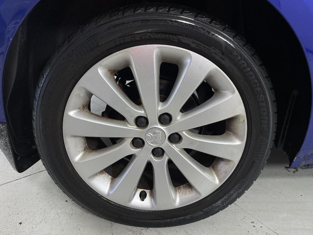 Photo '12' of Holden Cruze Photo '12' of Holden Cruze