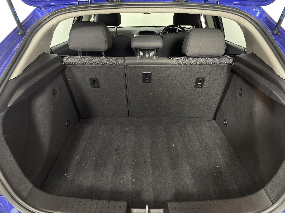 Photo '14' of Holden Cruze Photo '14' of Holden Cruze