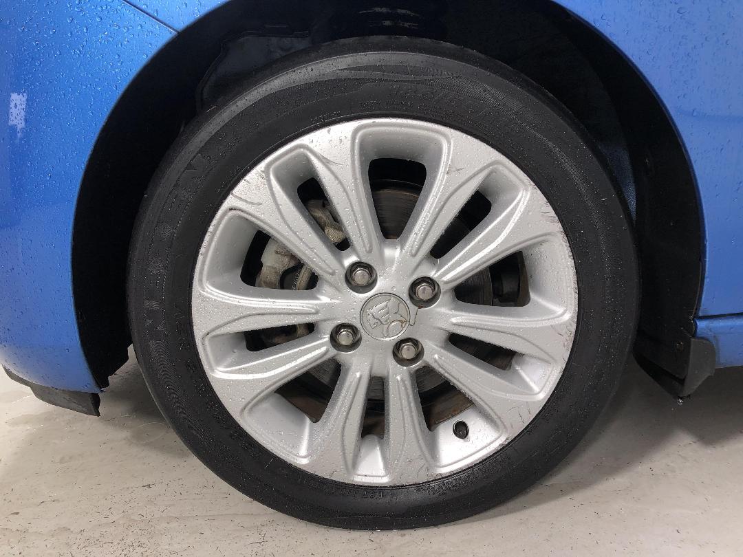 Photo '10' of Holden Spark