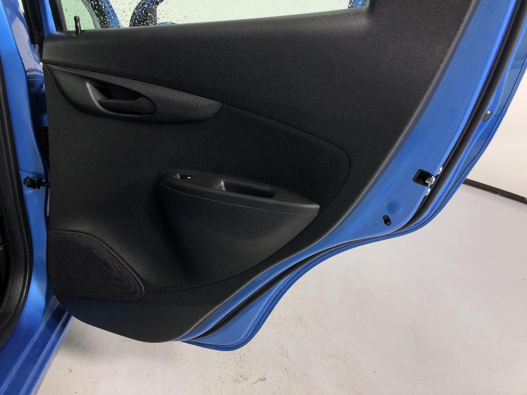 Photo '19' of Holden Spark