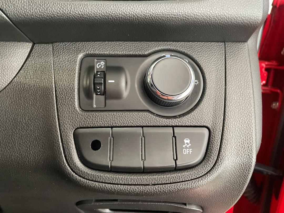 Photo '24' of Holden Spark