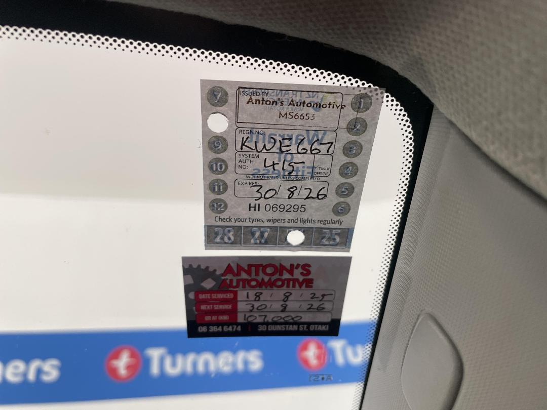 Photo '32' of Holden Spark