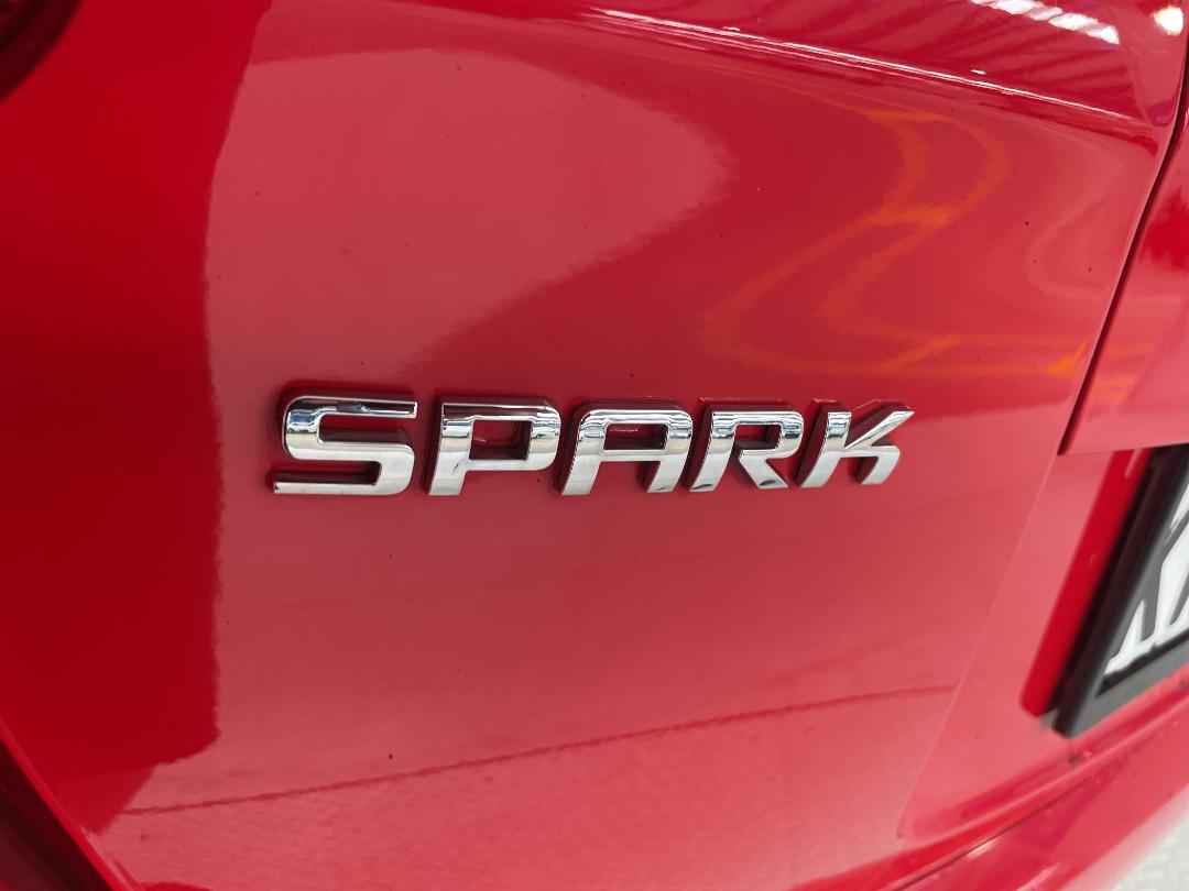 Photo '34' of Holden Spark
