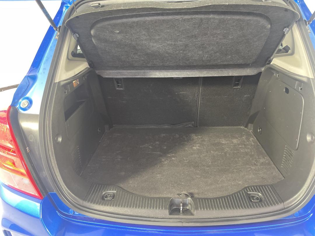 Photo '14' of Holden Trax