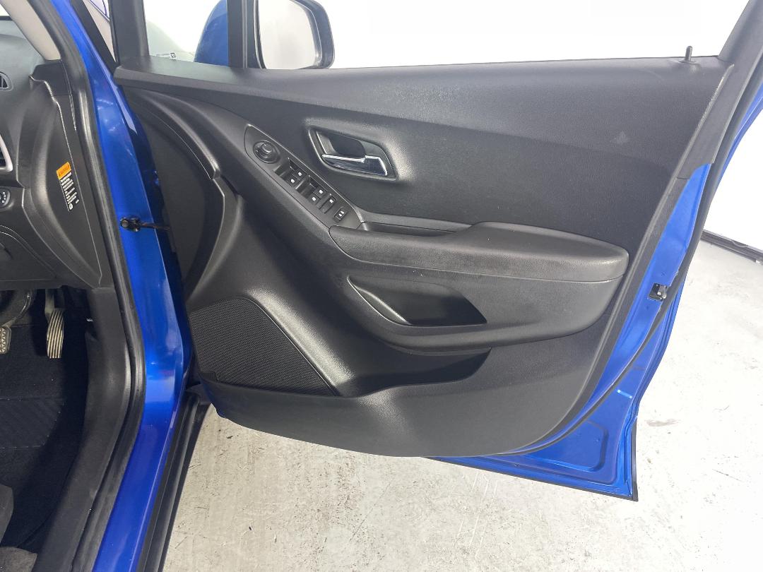 Photo '15' of Holden Trax