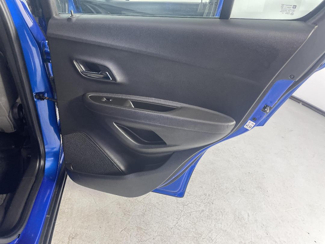 Photo '19' of Holden Trax