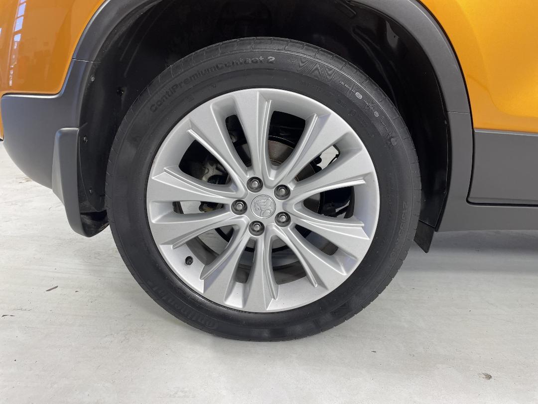 Photo '12' of Holden Trax