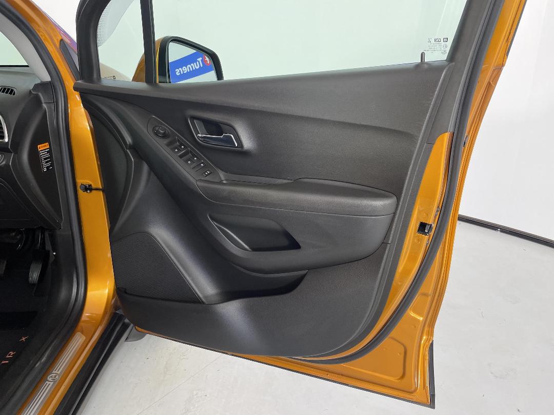 Photo '15' of Holden Trax