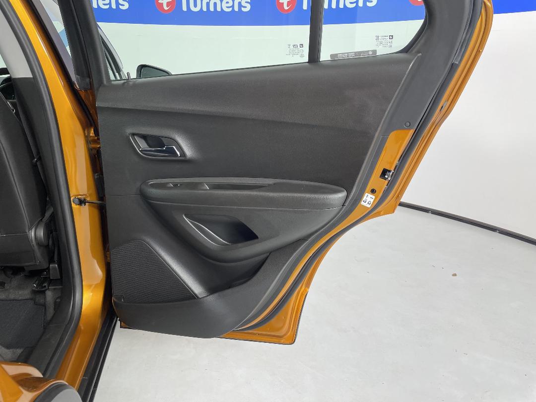 Photo '19' of Holden Trax