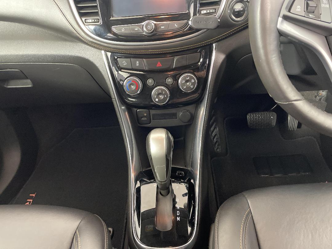 Photo '18' of Holden Trax