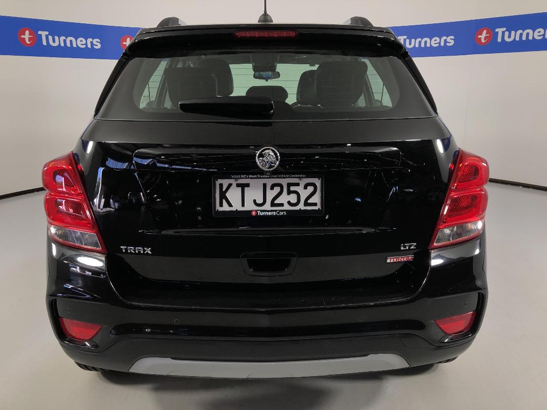 Photo '6' of Holden Trax