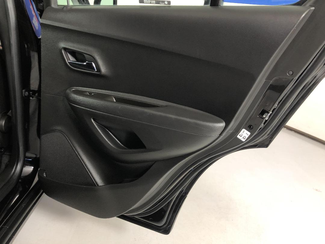 Photo '19' of Holden Trax