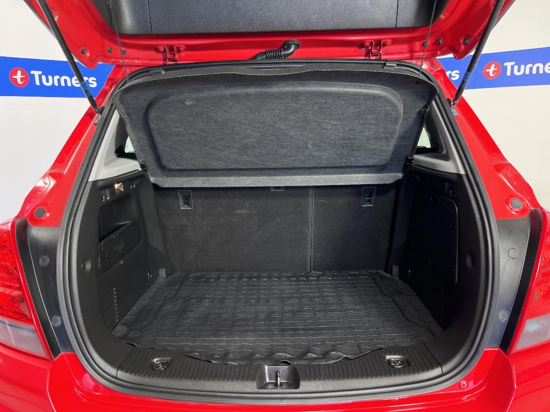 Photo '14' of Holden Trax Photo '14' of Holden Trax