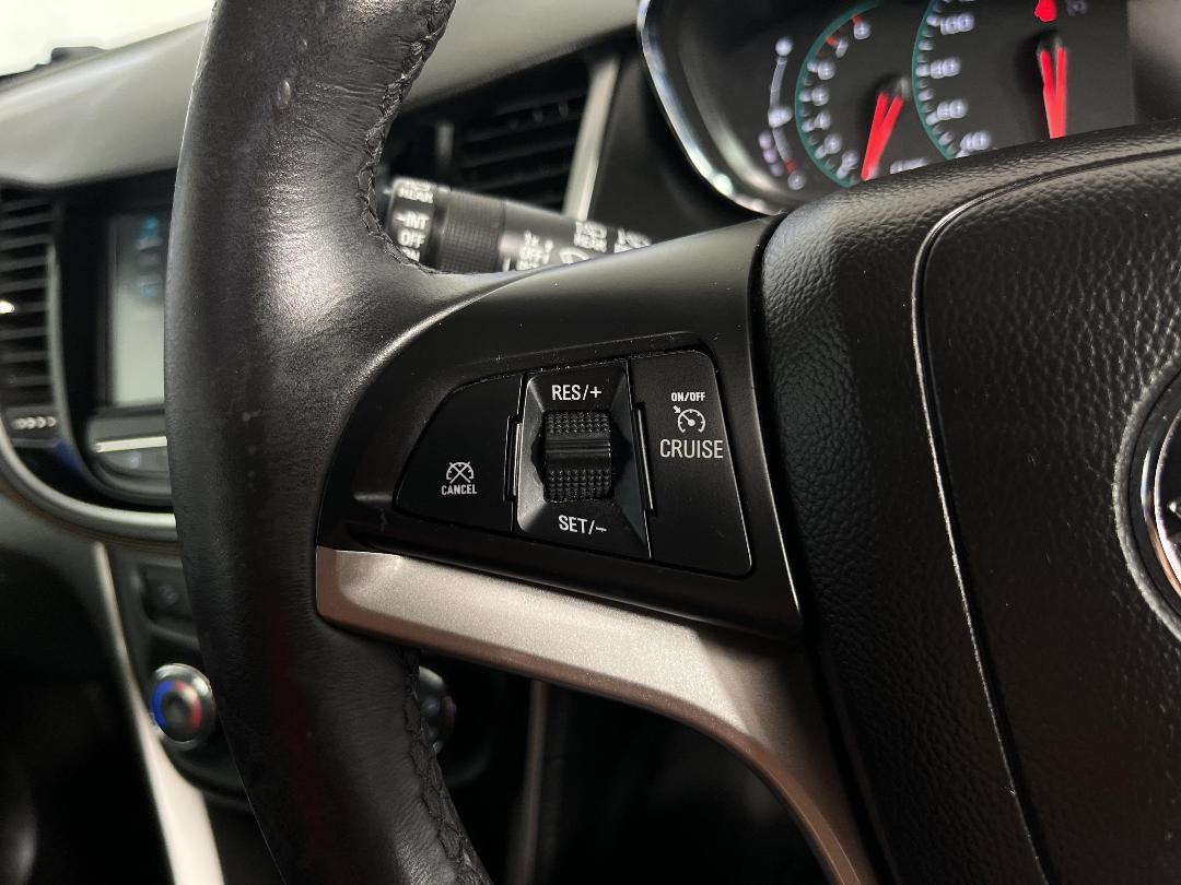 Photo '24' of Holden Trax Photo '24' of Holden Trax