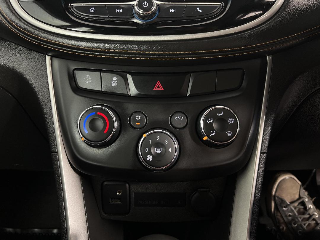 Photo '27' of Holden Trax Photo '27' of Holden Trax