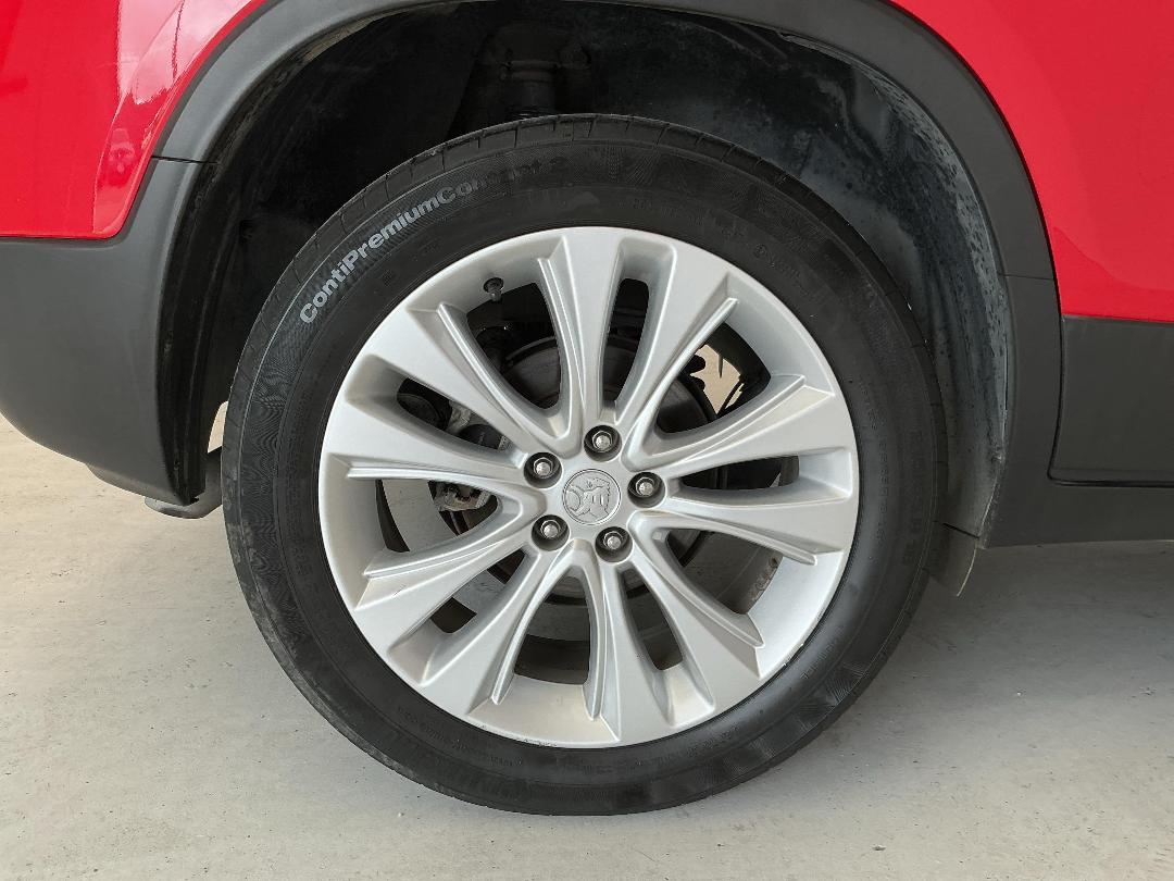 Photo '12' of Holden Trax