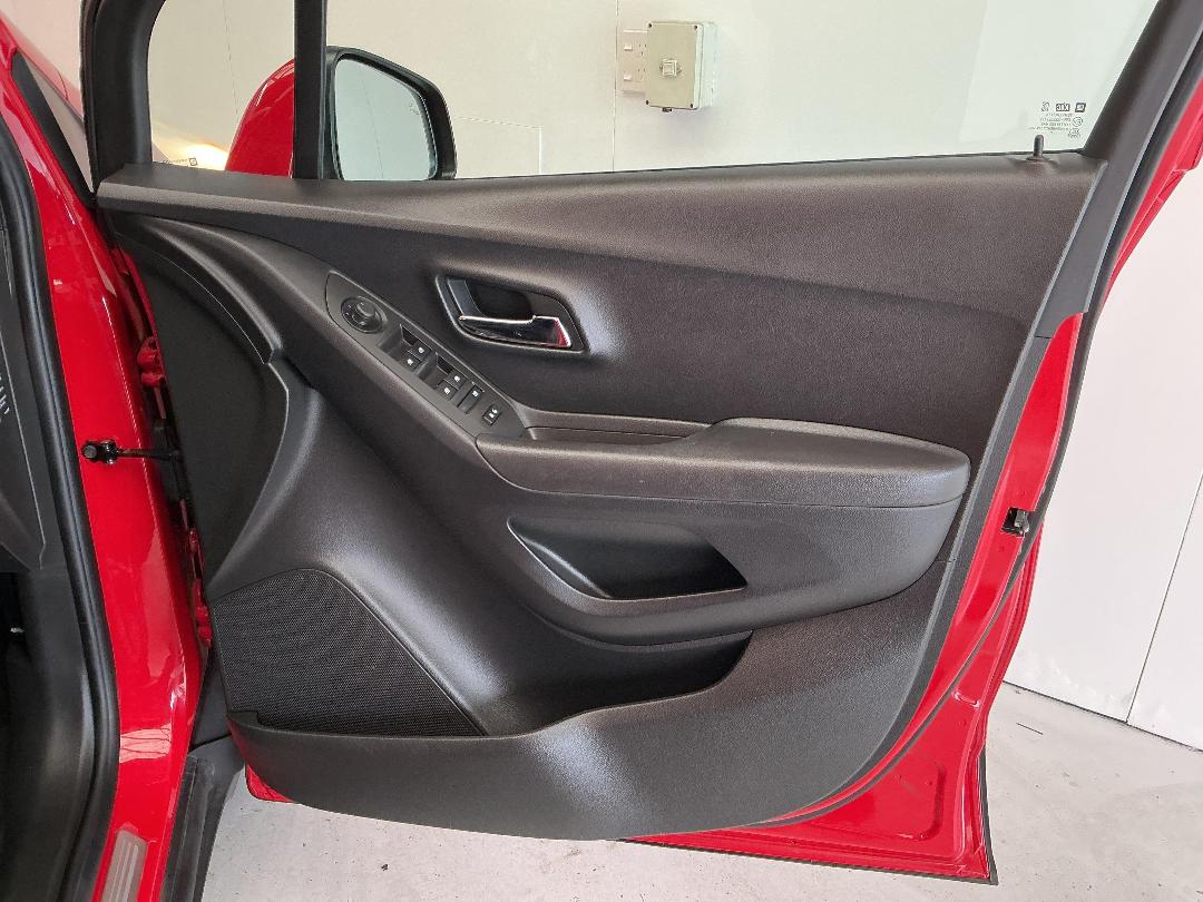 Photo '15' of Holden Trax