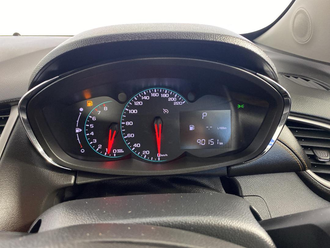 Photo '21' of Holden Trax Photo '21' of Holden Trax