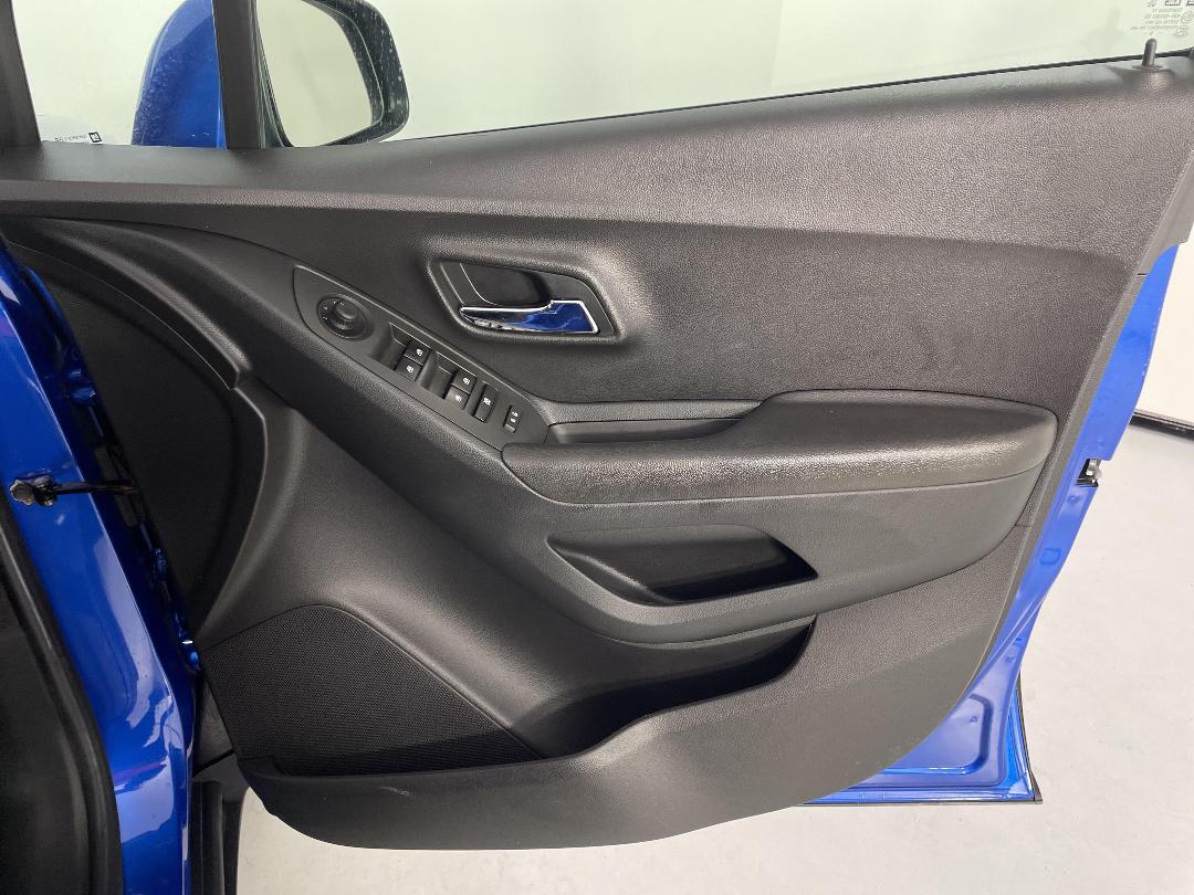 Photo '15' of Holden Trax Photo '15' of Holden Trax