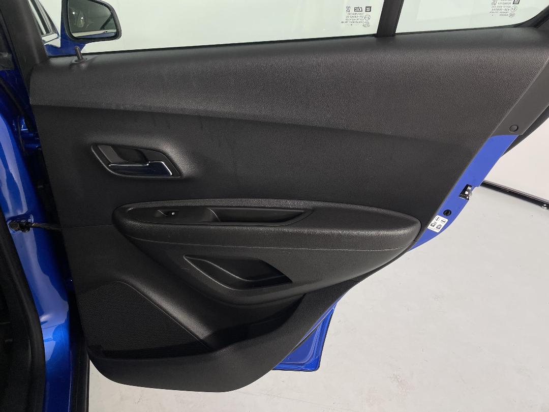 Photo '19' of Holden Trax Photo '19' of Holden Trax