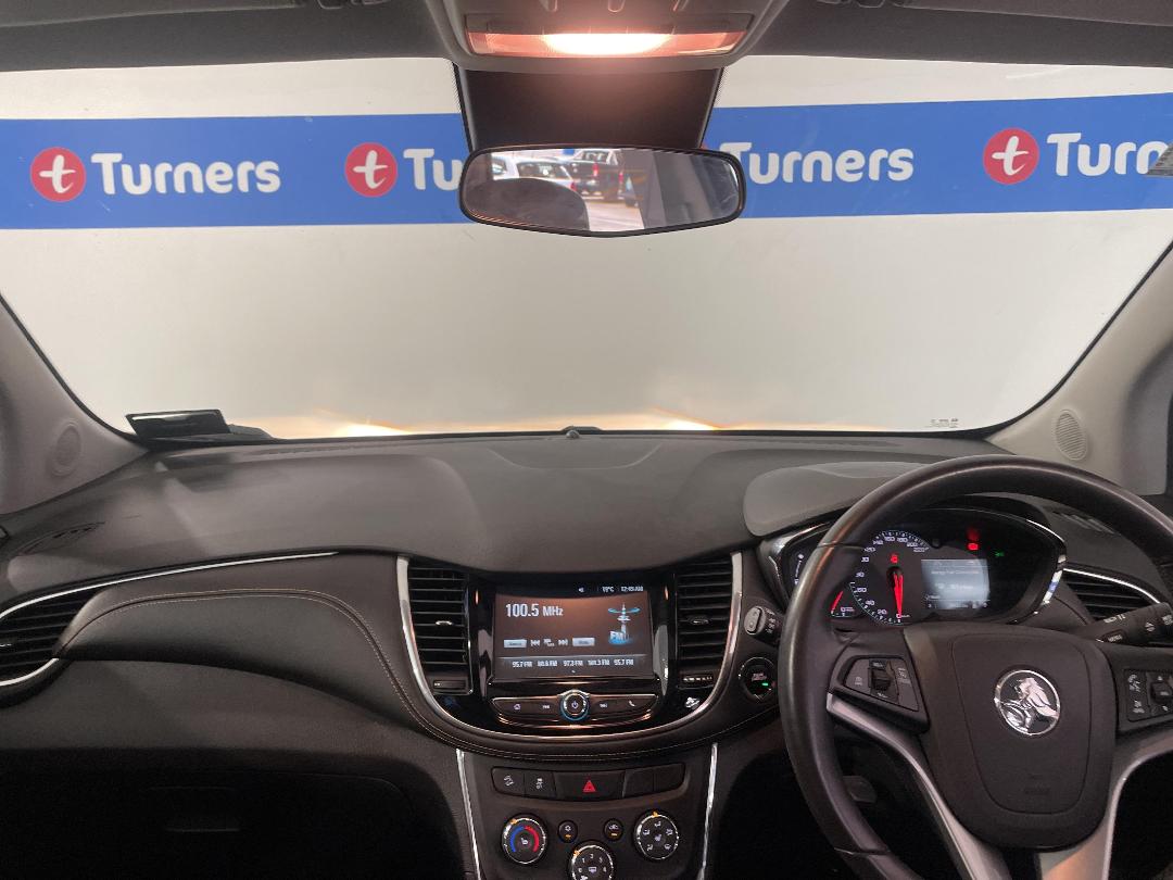 Photo '17' of Holden Trax Photo '17' of Holden Trax