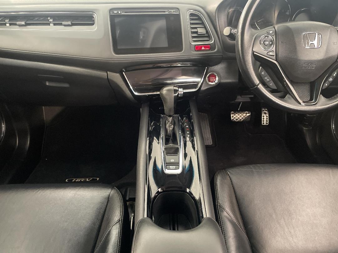 Photo '18' of Honda HR-V