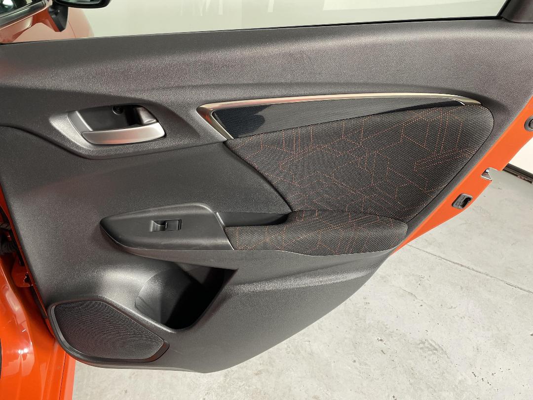 Photo '19' of Honda Jazz