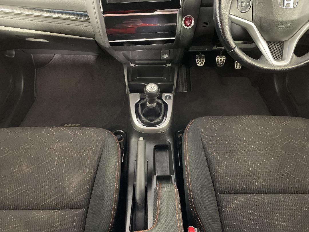 Photo '18' of Honda Jazz