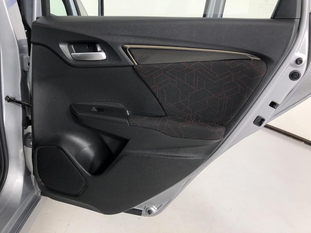 Photo '19' of Honda Jazz Photo '19' of Honda Jazz