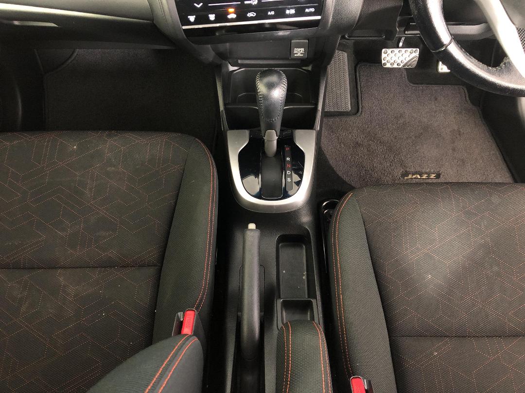 Photo '18' of Honda Jazz Photo '18' of Honda Jazz