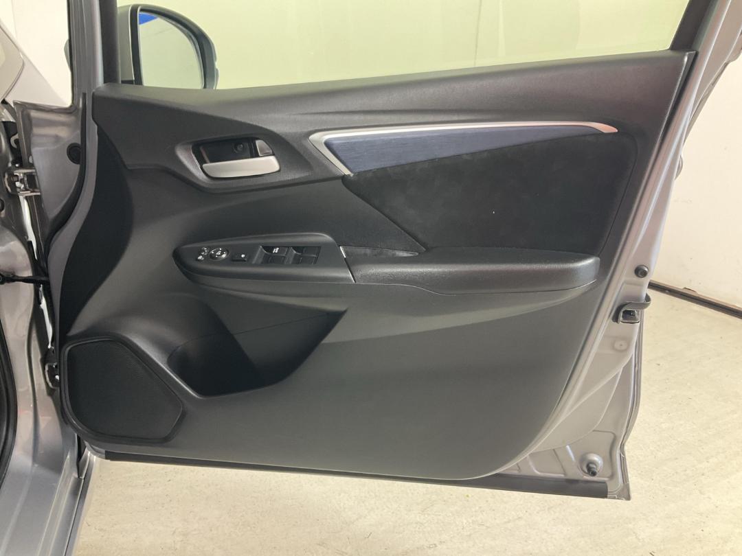 Photo '15' of Honda Shuttle Photo '15' of Honda Shuttle