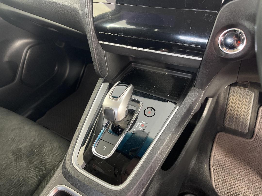 Photo '18' of Honda Shuttle