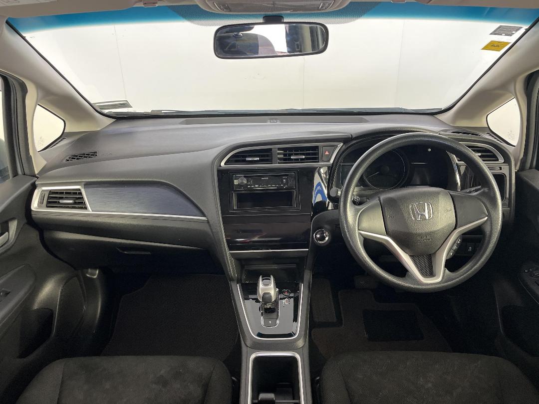 Photo '17' of Honda Shuttle