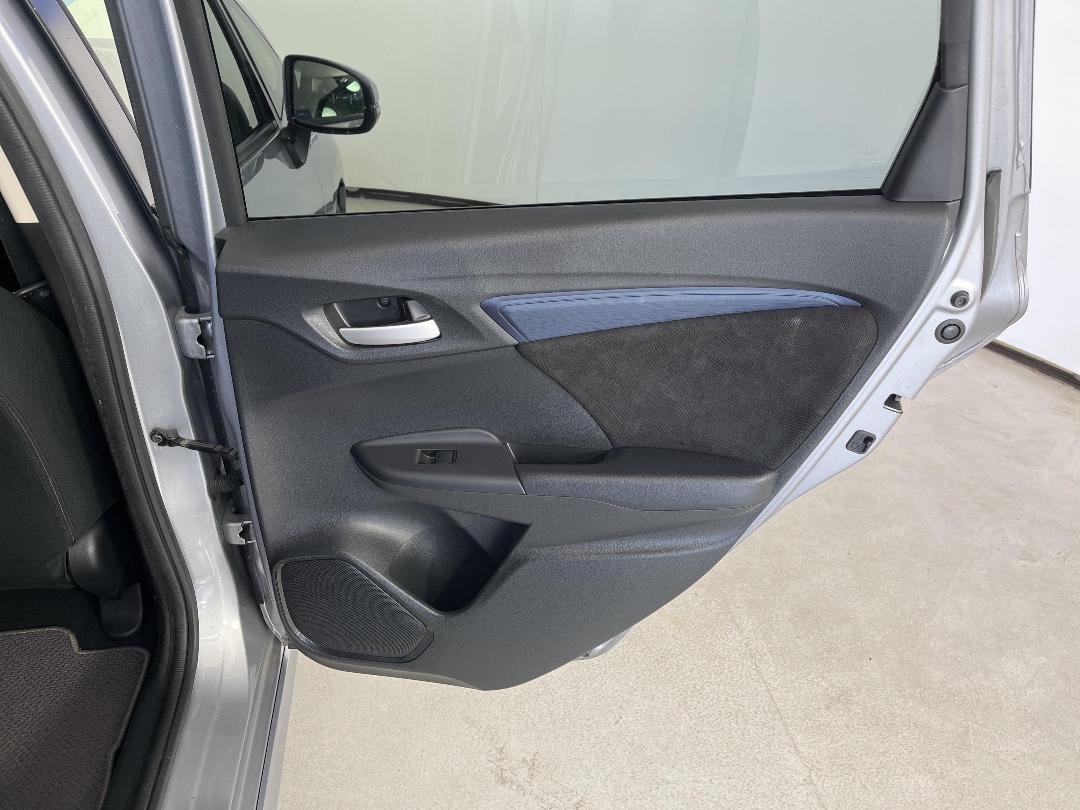 Photo '19' of Honda Shuttle