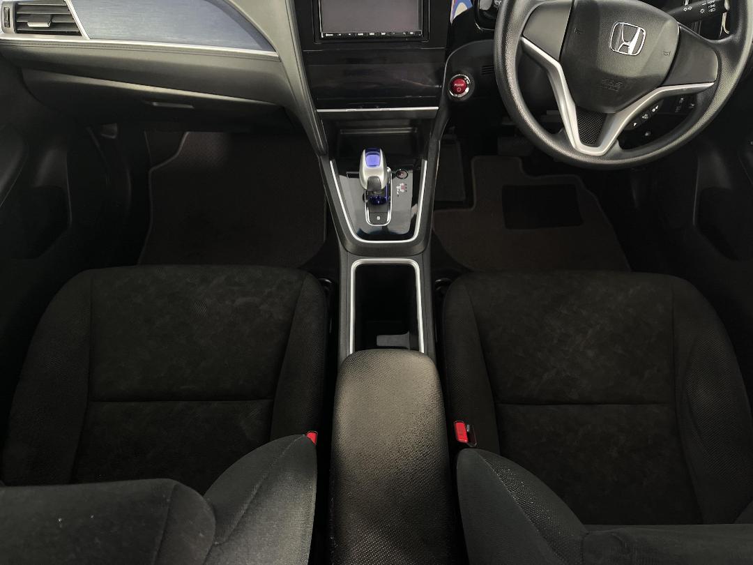Photo '18' of Honda Shuttle