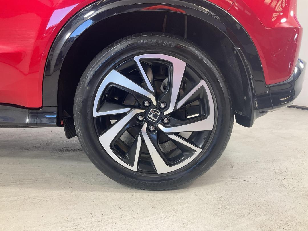 Photo '11' of Honda Vezel