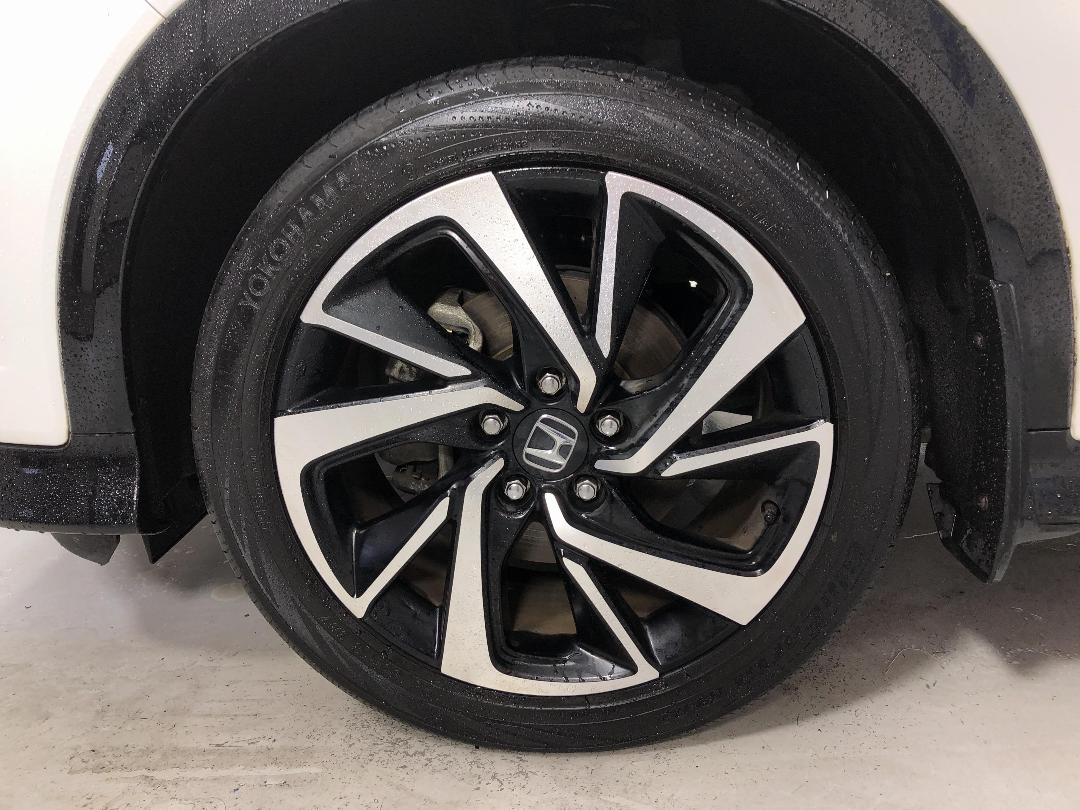 Photo '10' of Honda Vezel