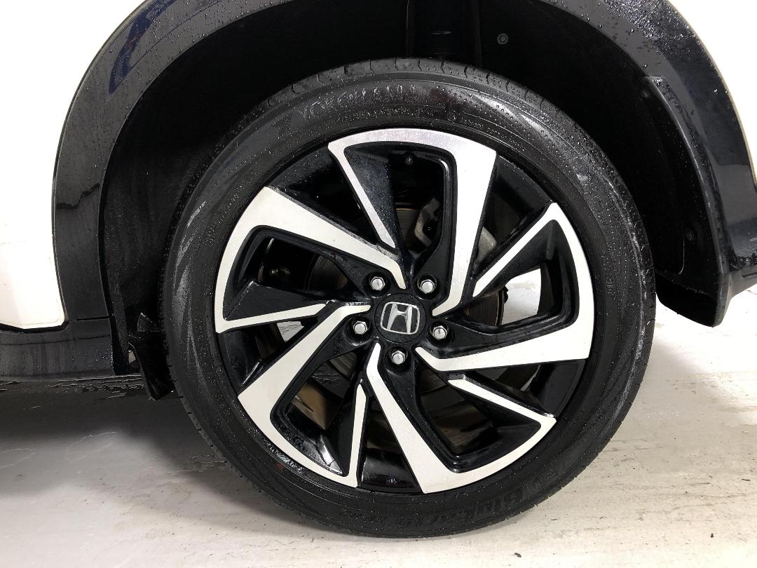 Photo '11' of Honda Vezel