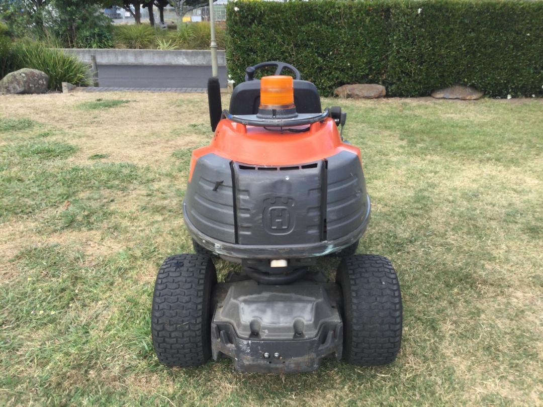 Photo '6' of HUSQVARNA P524 Mower Photo '6' of HUSQVARNA P524 Mower